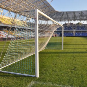 Jalgpalliväravad 7,32×2,44m keevitatud nurgad