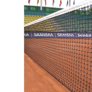 Tennisevõrk topeltäärega