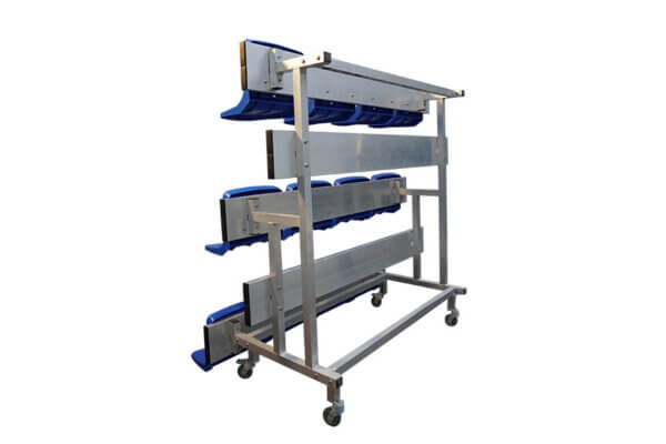 Kergtribüün Golfinho 12 kohta toolidega