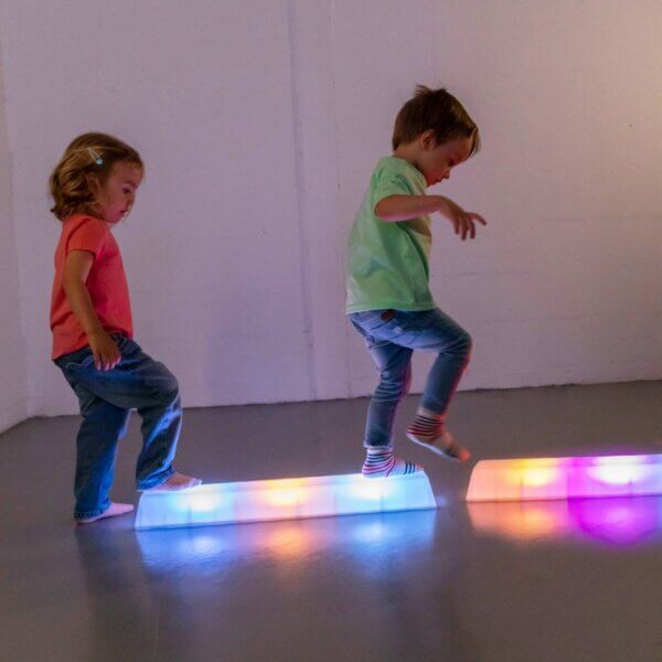 Tasakaalupoom 2tk LED valgusega Amaya